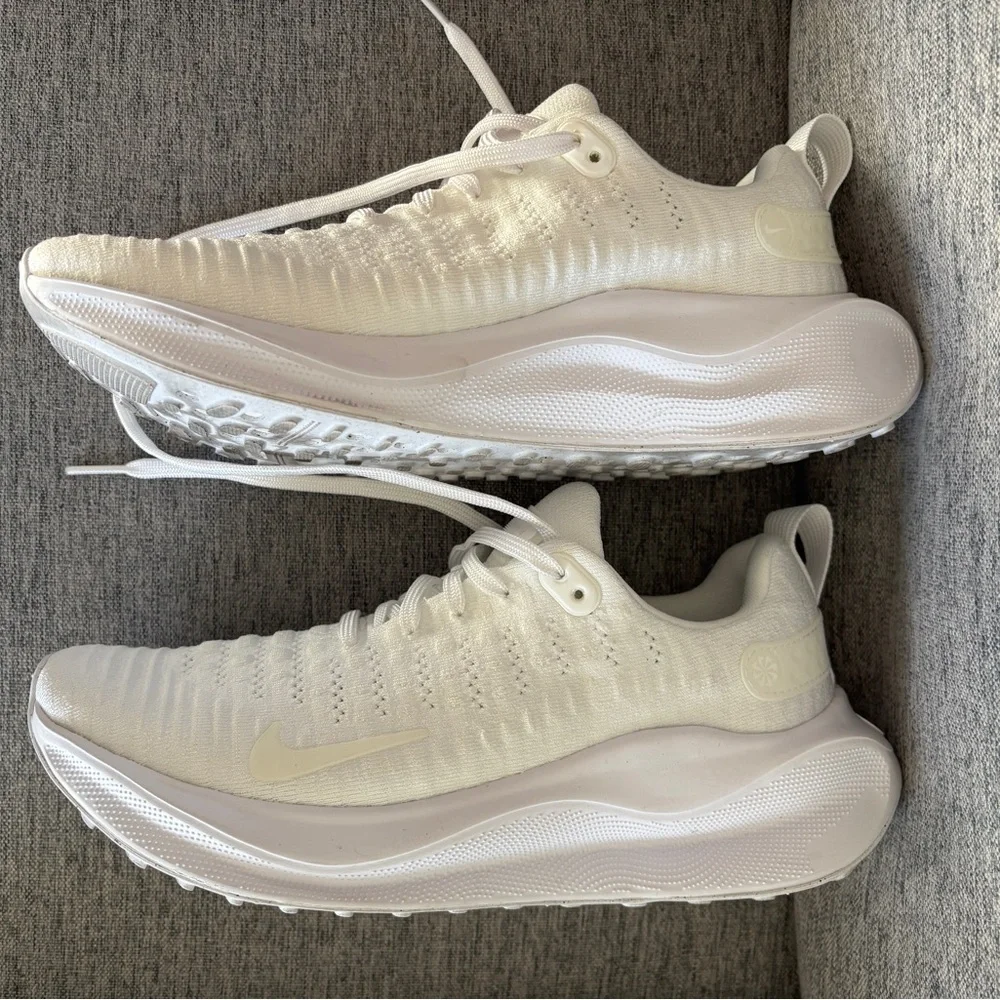 Nike Women's White Reactx Infinity Run 4 - Picture 2 of 9